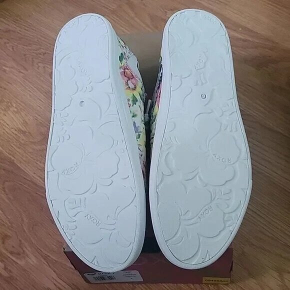 Roxy Sneakers Floral Canvas Shoes 7.5 Libbie Casual NWT NIB - Picture 5 of 8